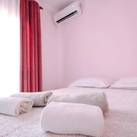 Kejsi Apartament 아파트